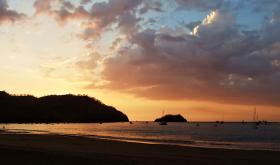 Sonnenuntergang am Strand von Playa del Coco